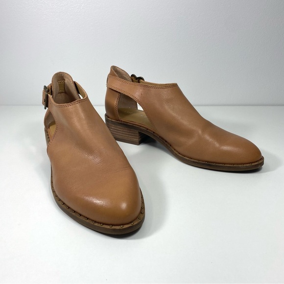 Lucky Brand Giovanna Cutout Camel Leather Adjustable Strap Studded Booties 7.5 - Picture 11 of 12